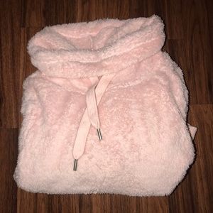 ❄️ Hollister | pink fuzzy sweater